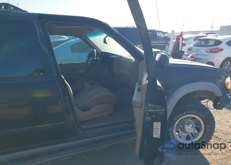 2000 Ford Explorer Xls z USA, uszkodzony, nr VIN 1FMDU62XXYZA97309